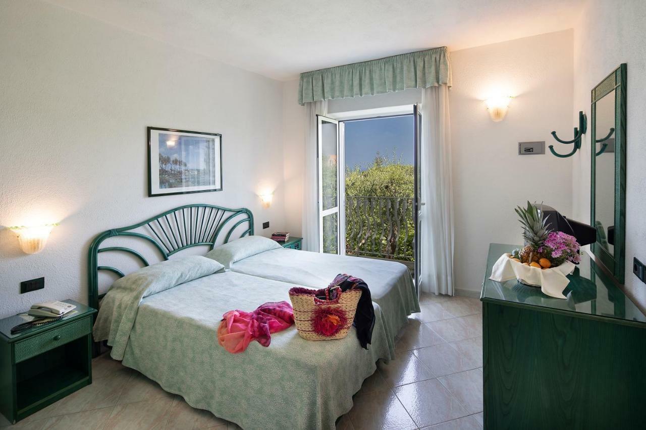 Hotel Terme Park Imperial Forio di Ischia エクステリア 写真