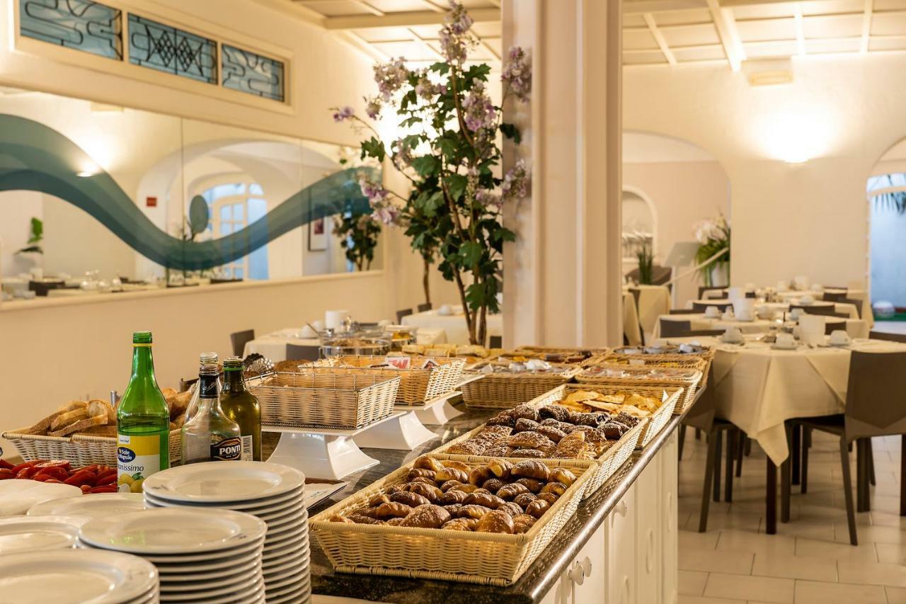 Hotel Terme Park Imperial Forio di Ischia エクステリア 写真